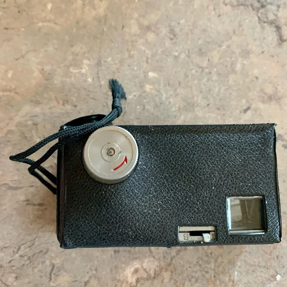 OP Black Vintage MINI Camera